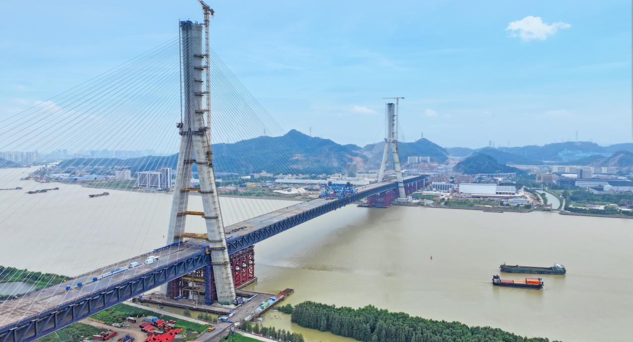中交公规院牵头设计的中山东环高速香山大桥顺利合龙